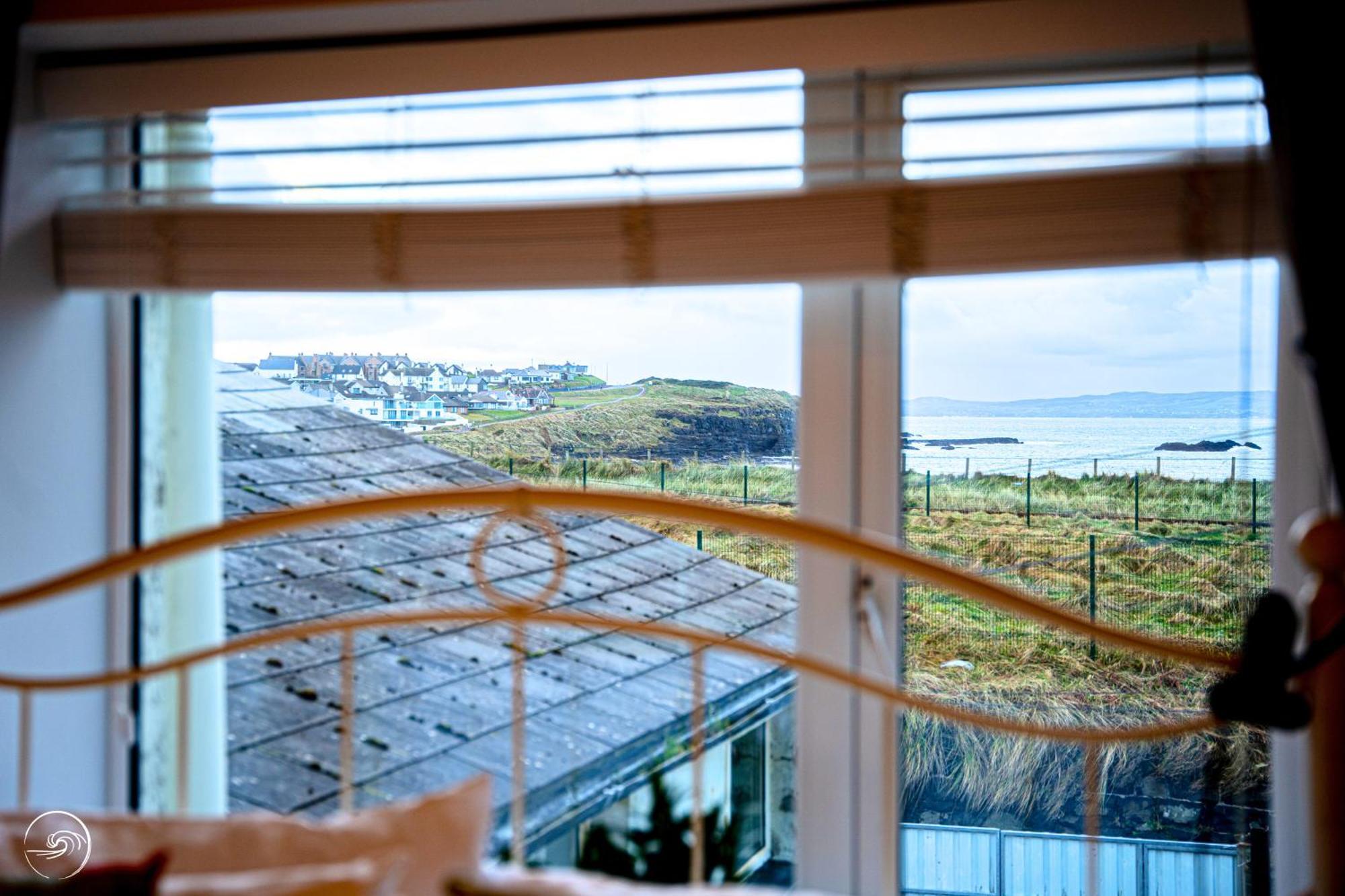 5 West Beach - Portrush By The Sea Exteriör bild